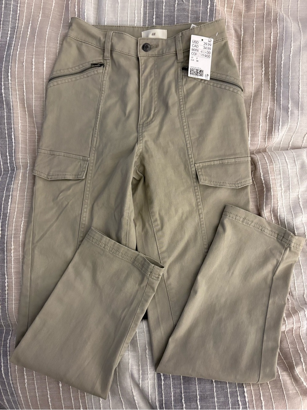 H&M Tan High Waisted Slim Fit Utility Pants With Zipper Pockets